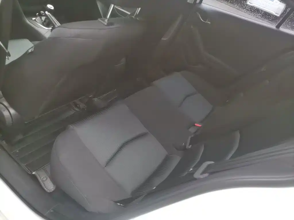 Mazda 3 Axela 2015 — фото 17