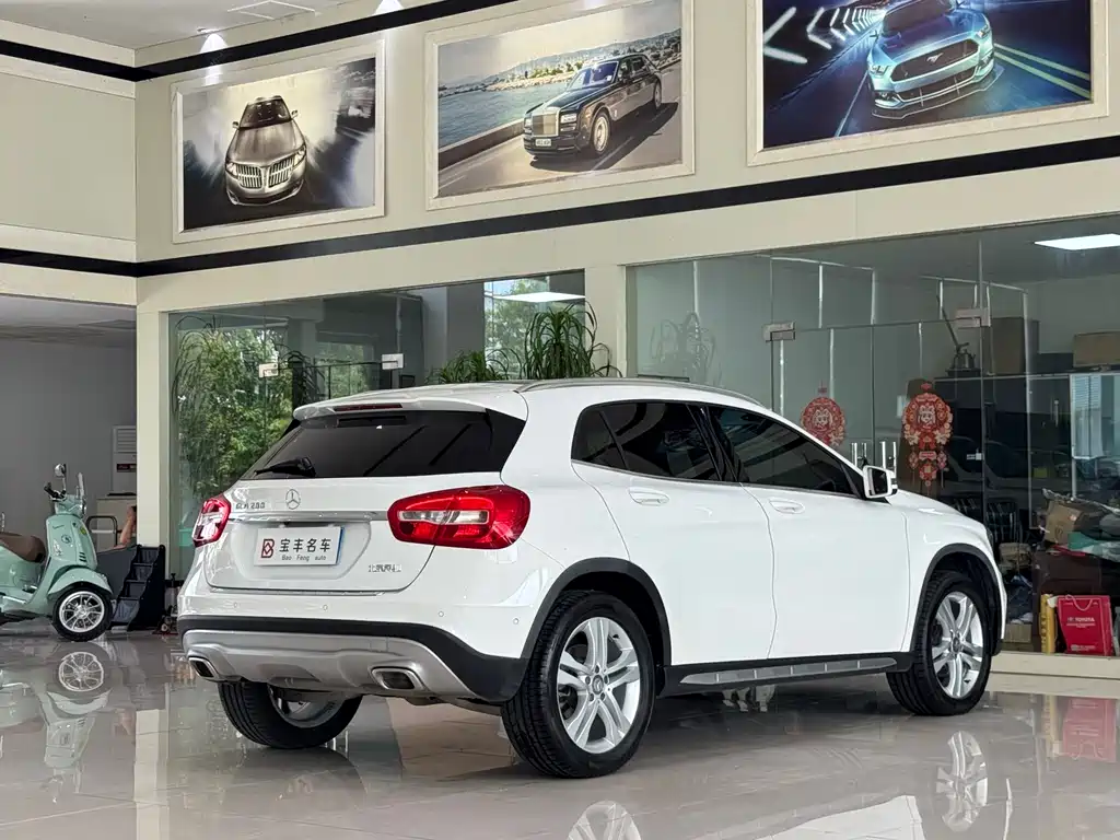 Mercedes-Benz GLA 2016 — фото 13