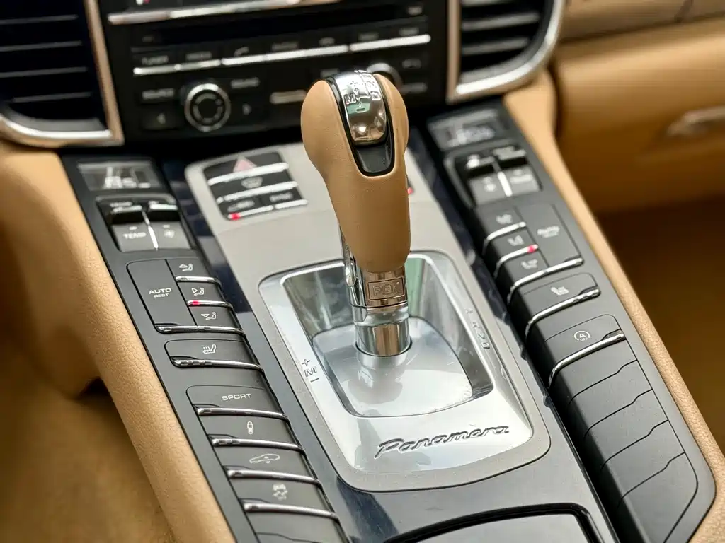 Porsche Panamera 2014 — фото 16