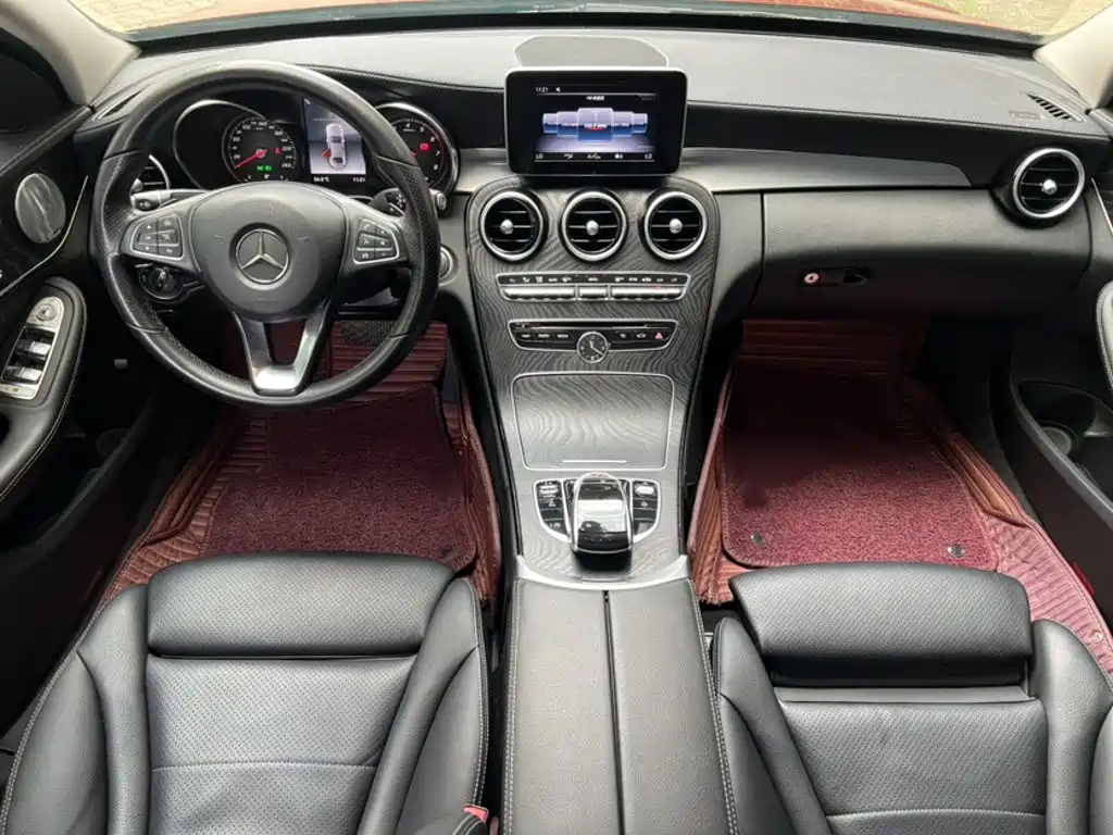 Mercedes-Benz C-Class 2018 — фото 10