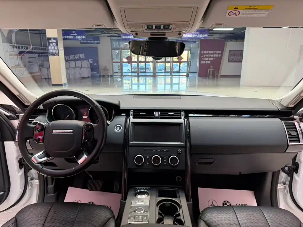 Land Rover Discovery 2019 — фото 10
