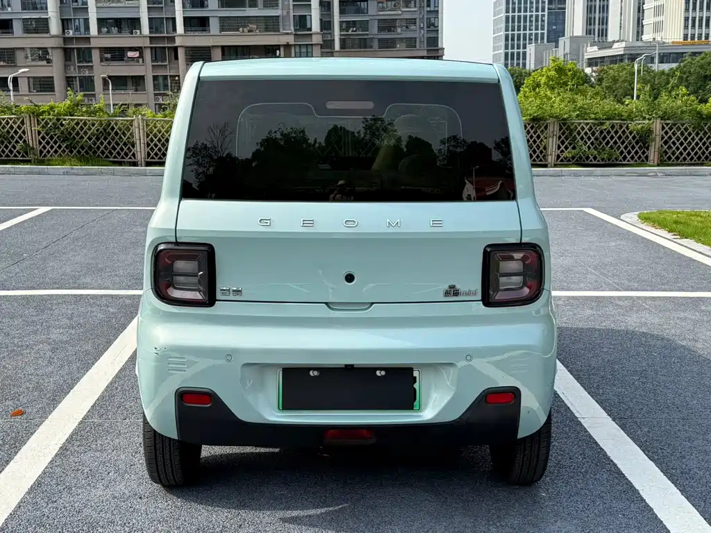 Geely Galaxy Panda 2023 — фото 10