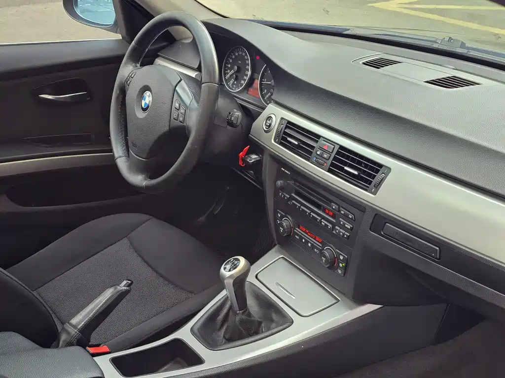 BMW 3 Series 2006 — фото 11