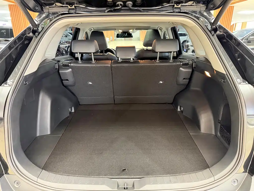 Toyota RAV4 2022 — фото 18