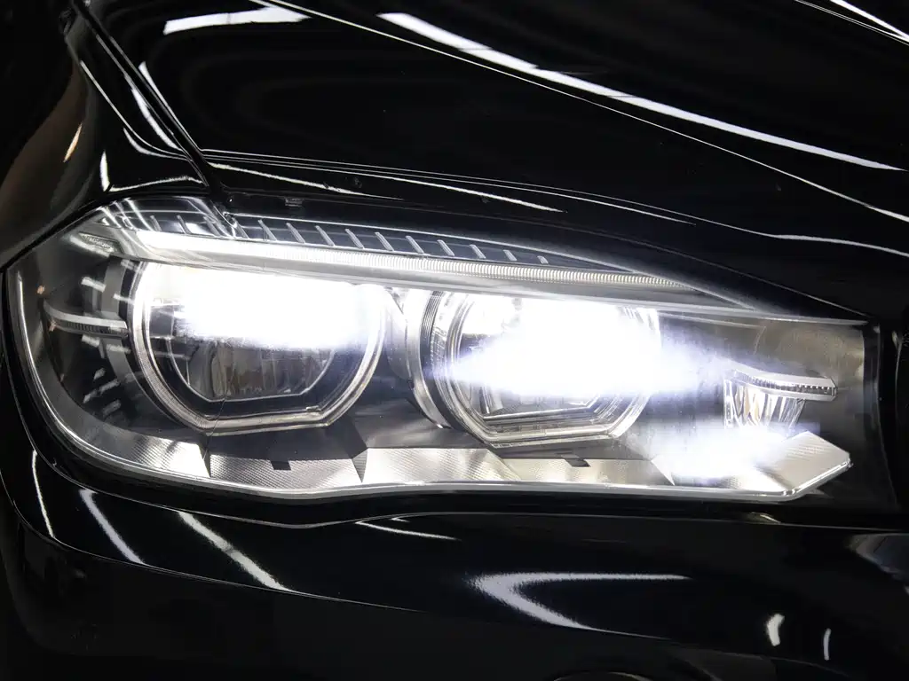 BMW X5 2018 — фото 10