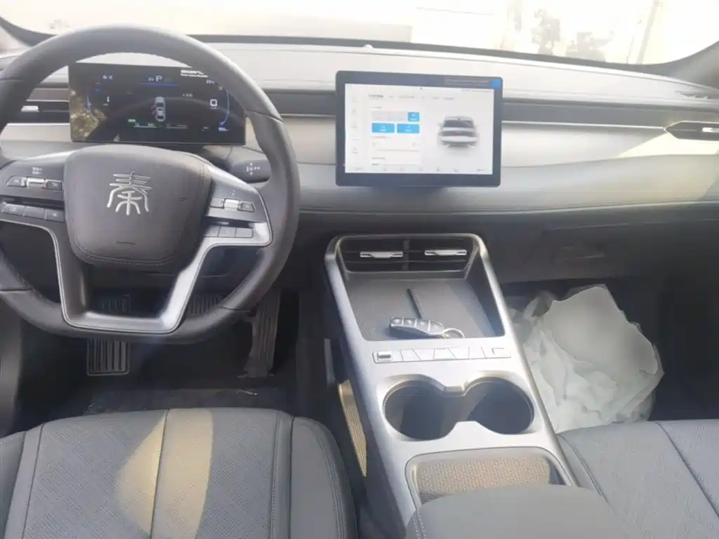 BYD Qin PLUS 2026 — фото 10