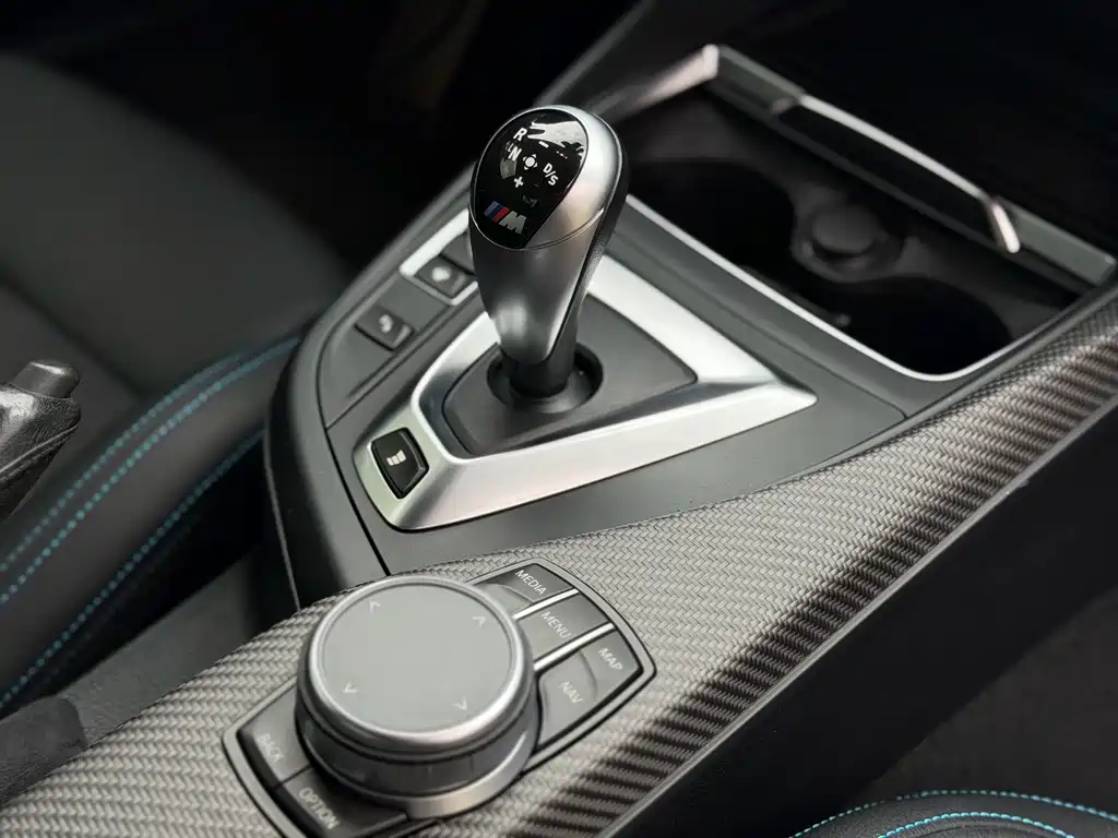 BMW M2 2020 — фото 14