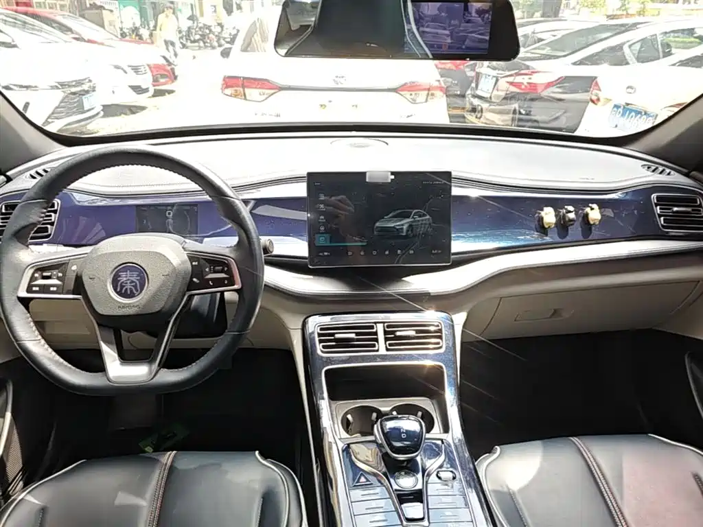 BYD Qin PLUS 2022 — фото 10