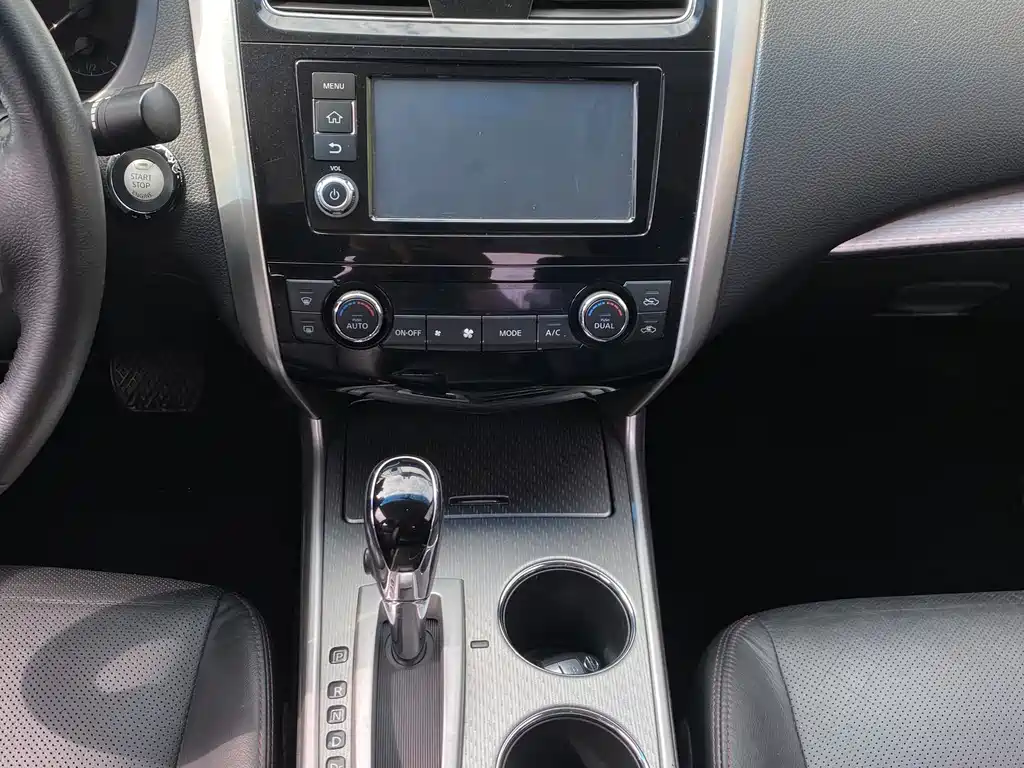 Nissan Teana 2017 — фото 14