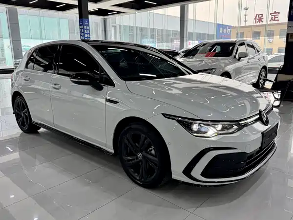 Volkswagen Golf 2023