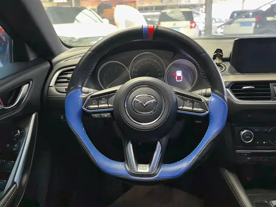Mazda Atenza 2018 — фото 15