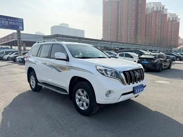 Toyota Prado 2016