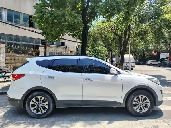 Hyundai Santa Fe 2013