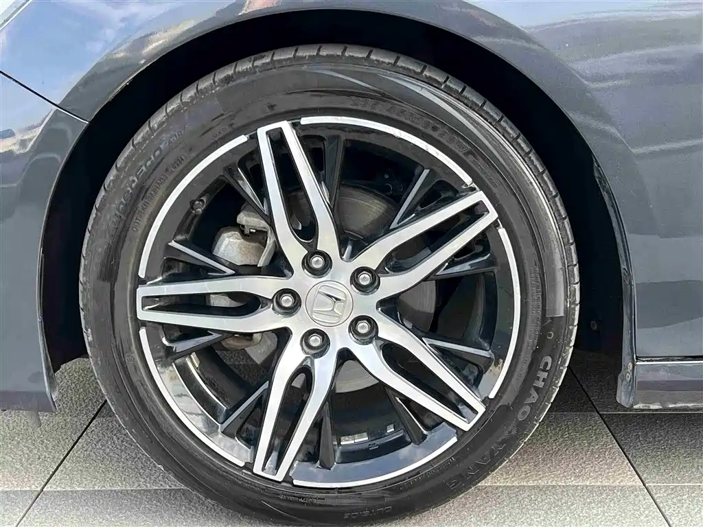 Honda Accord 2022 — фото 12