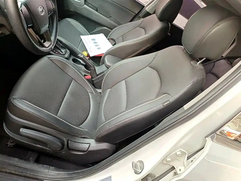 Hyundai ix25 2015 — фото 15