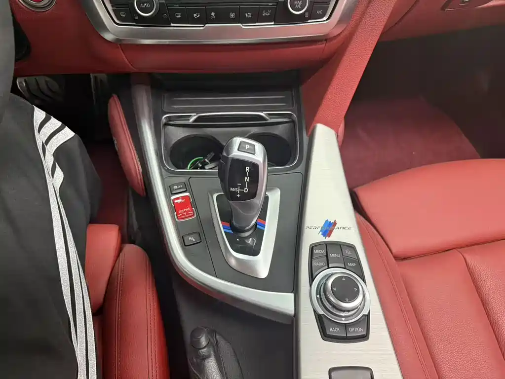 BMW 4 Series 2017 — фото 10