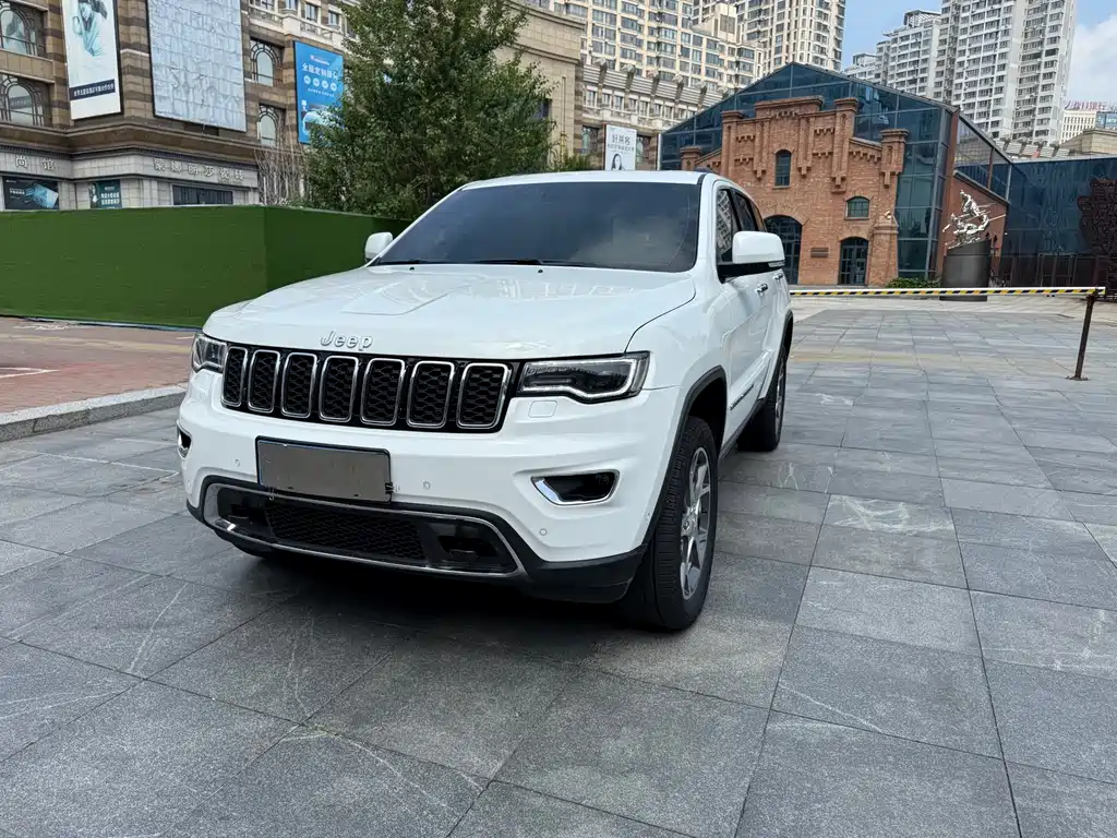 Jeep Grand Cherokee 2022