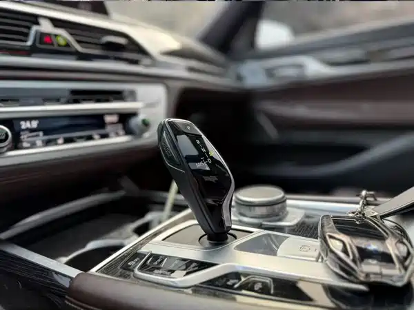 BMW 7 Series 2021