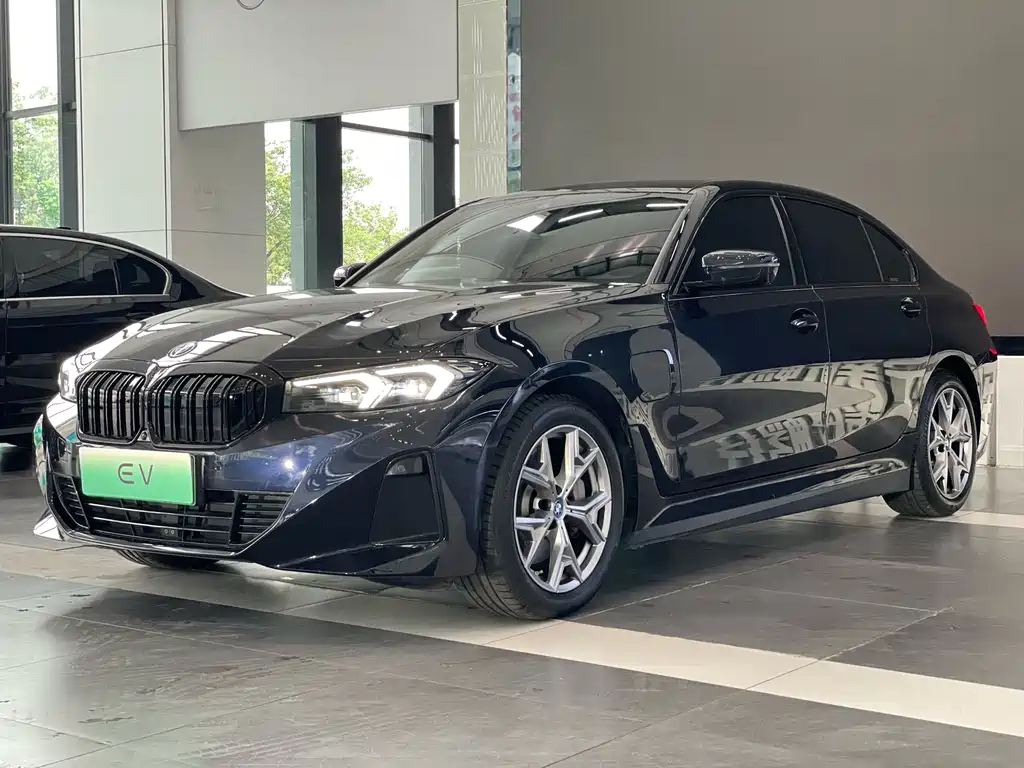 BMW i3 2023 — фото 1