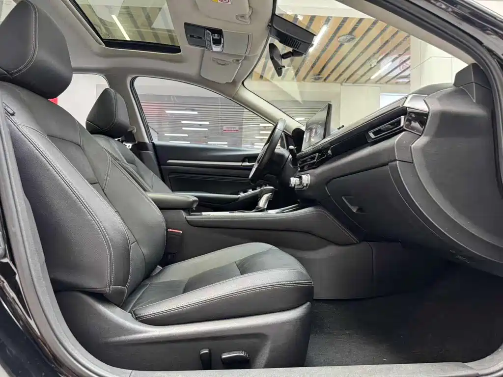Nissan Teana 2023 — фото 14