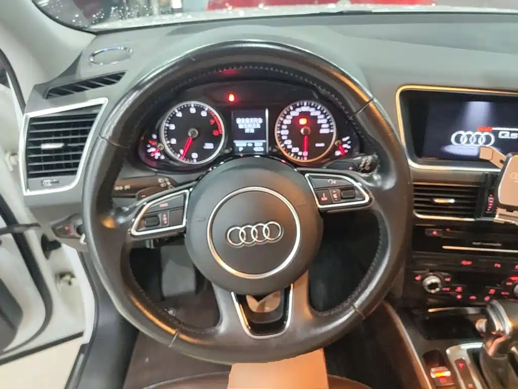 Audi Q5 2016 — фото 11