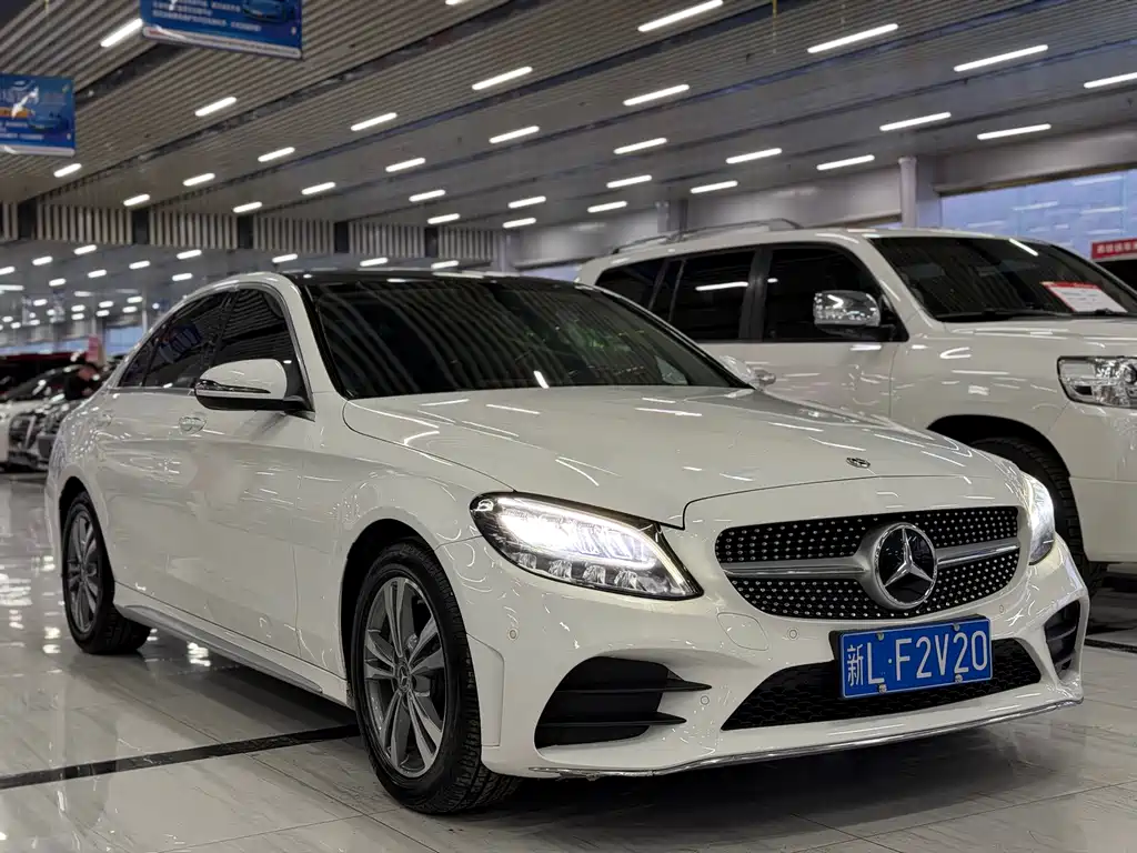 Mercedes-Benz C-Class 2020 — фото 3