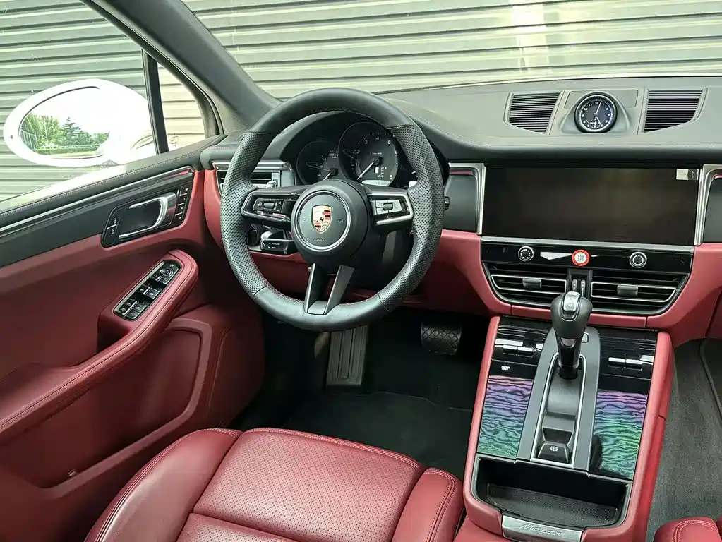 Porsche Macan 2023 — фото 12