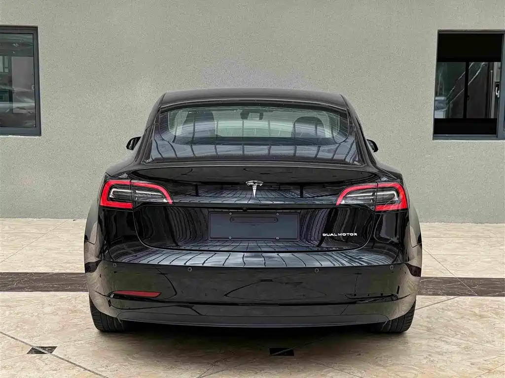 Tesla Model 3 2019 — фото 14