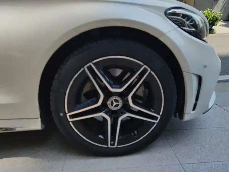 Mercedes-Benz C-Class 2021