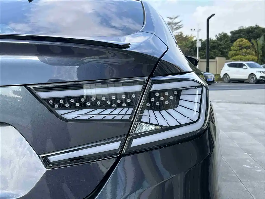 Honda Accord 2022 — фото 18