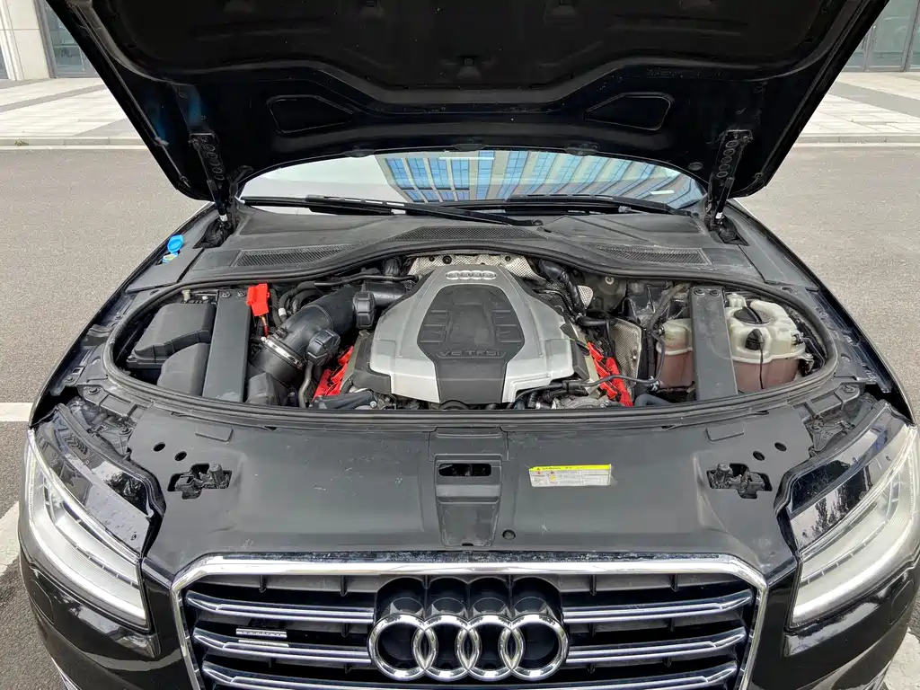 Audi A8 2015 — фото 20