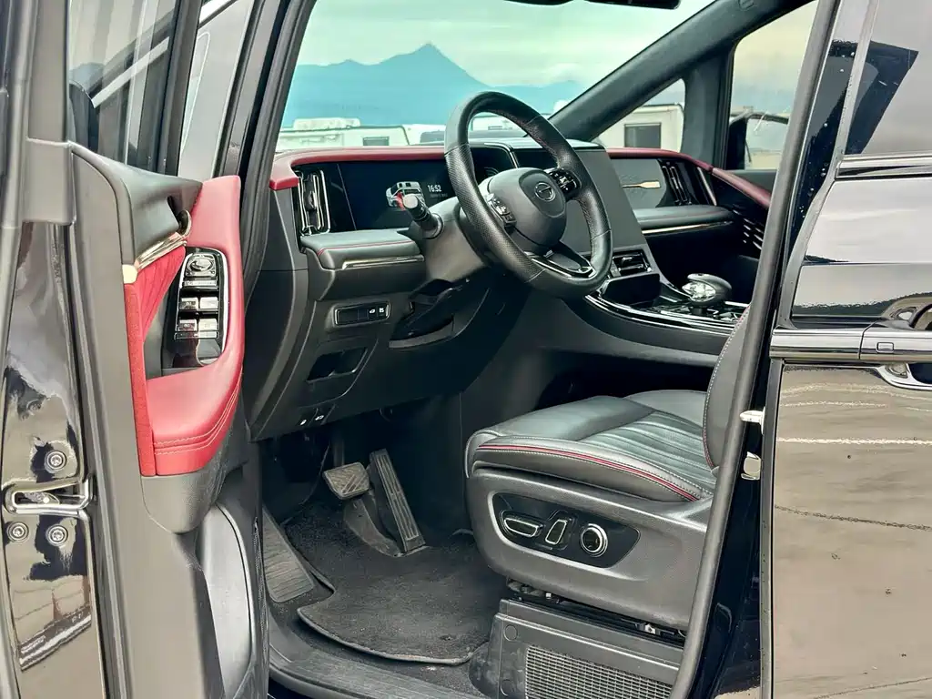 GAC Motor Trumpchi M8 2023 — фото 4