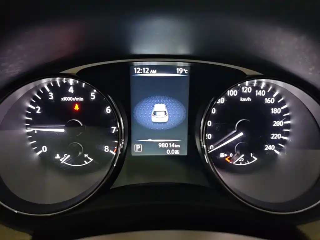 Nissan X-Trail 2015 — фото 12
