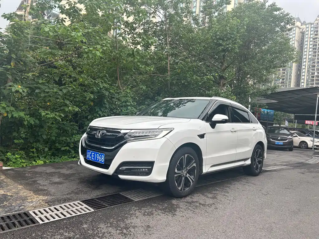 Honda UR-V 2018 — фото 1