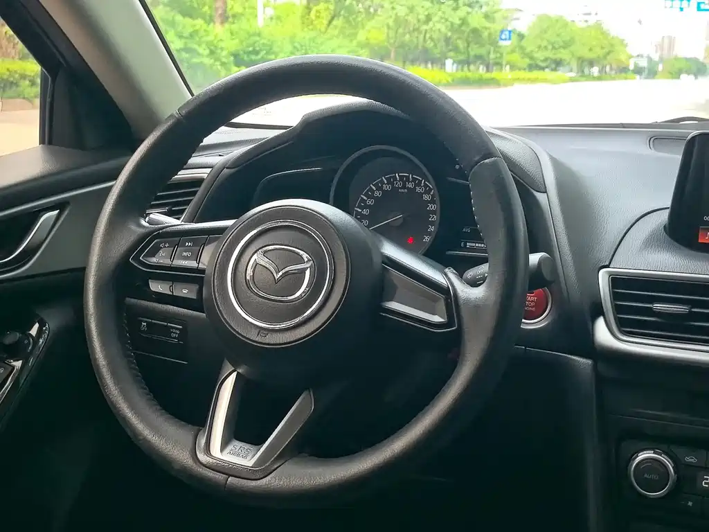 Mazda 3 Angkesela 2018 — фото 9