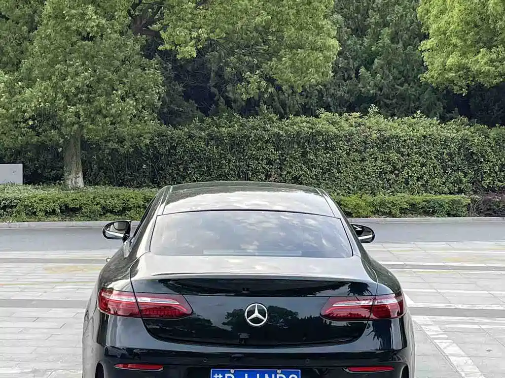 Mercedes-Benz E-Class 2023