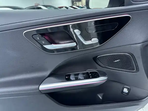 Mercedes-Benz C-Class 2022