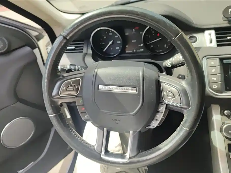 Land Rover Evoque 2016 — фото 15