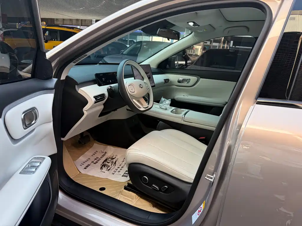 Changan Qiyuan Q05 2025