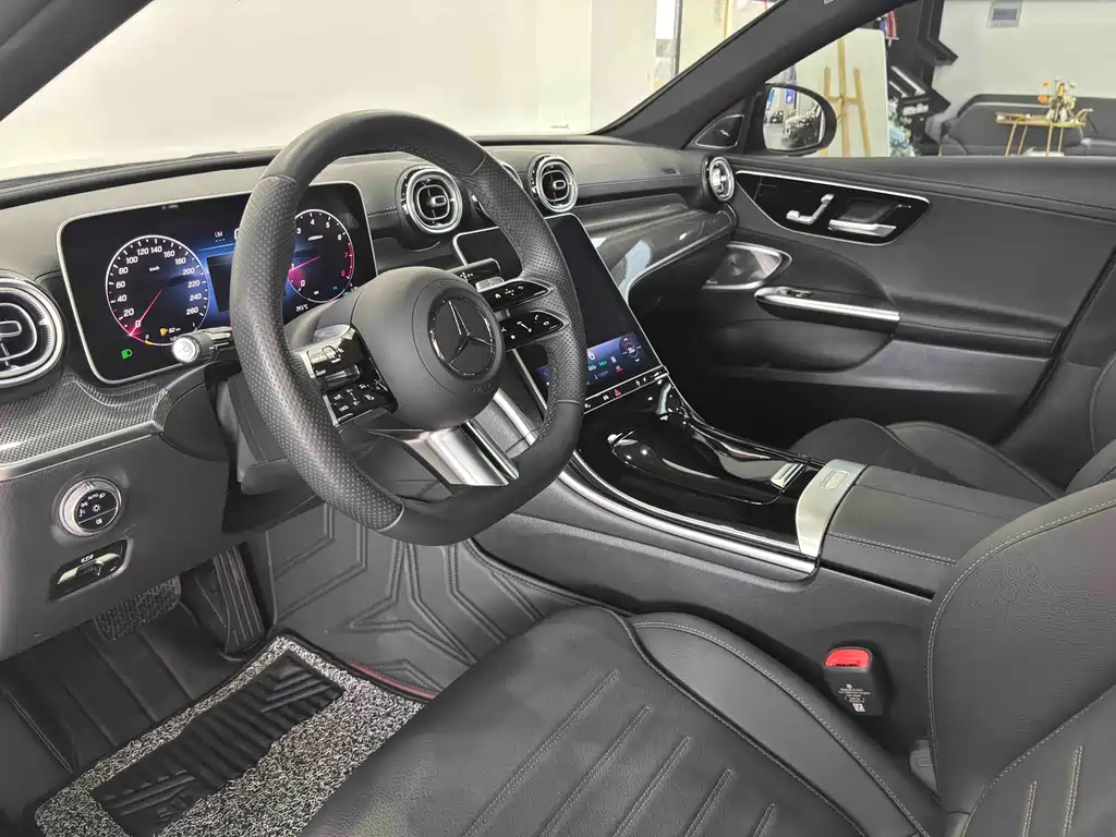 Mercedes-Benz C-Class 2024 — фото 15