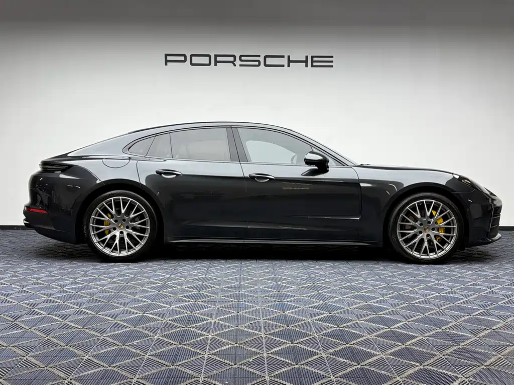Porsche Panamera 2025 — фото 16