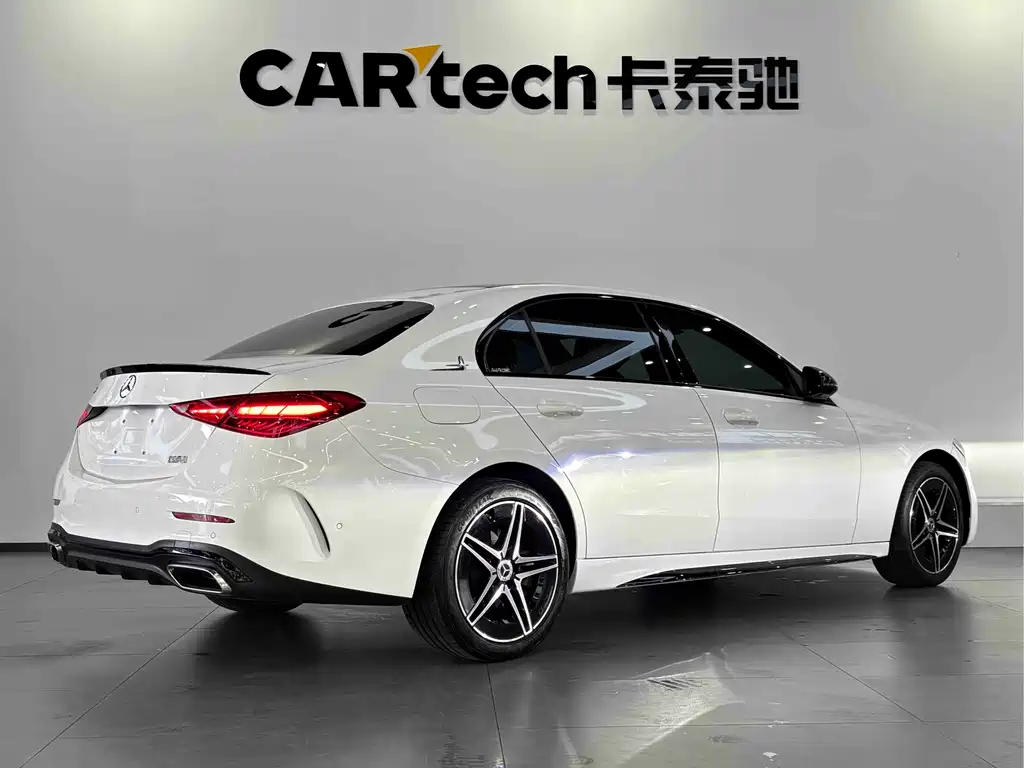 Mercedes-Benz C-Class 2024 — фото 33