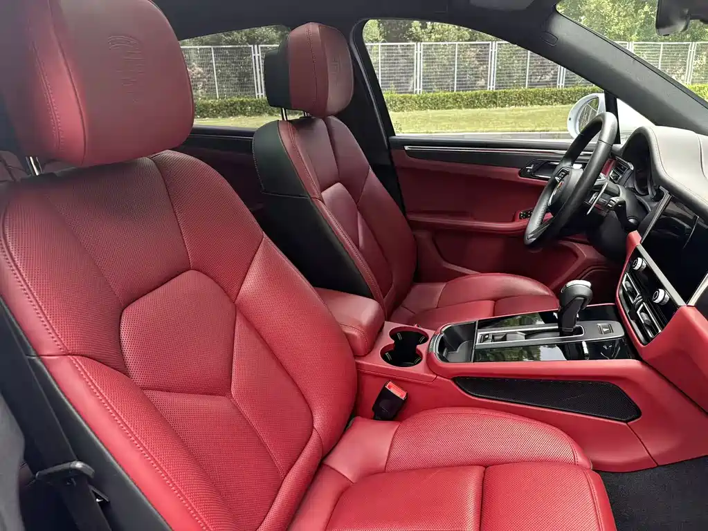 Porsche Macan 2024 — фото 16