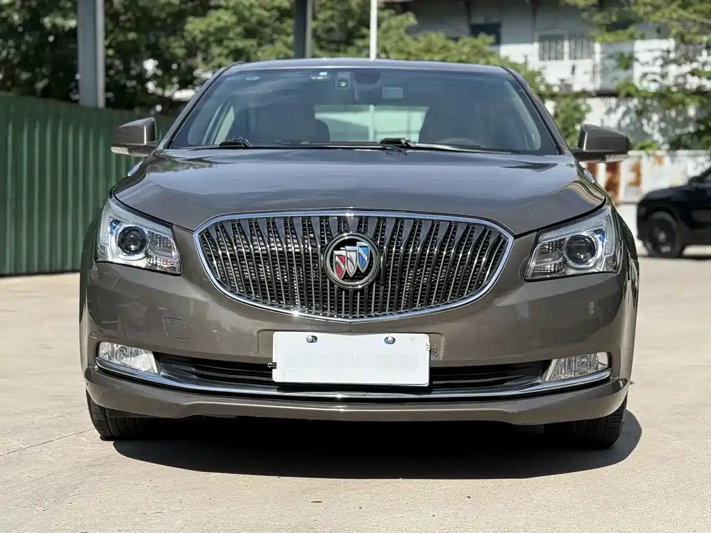 Buick LaCrosse 2015 — фото 2