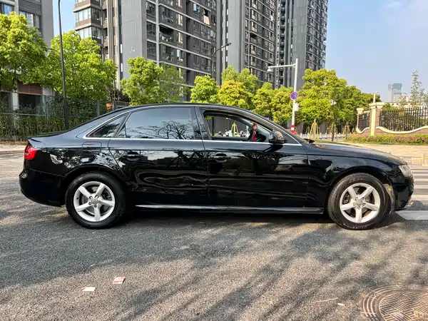 Audi A4L 2013