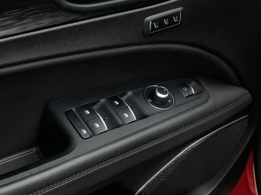 Alfa Romeo Stelvio 2019 — фото 9