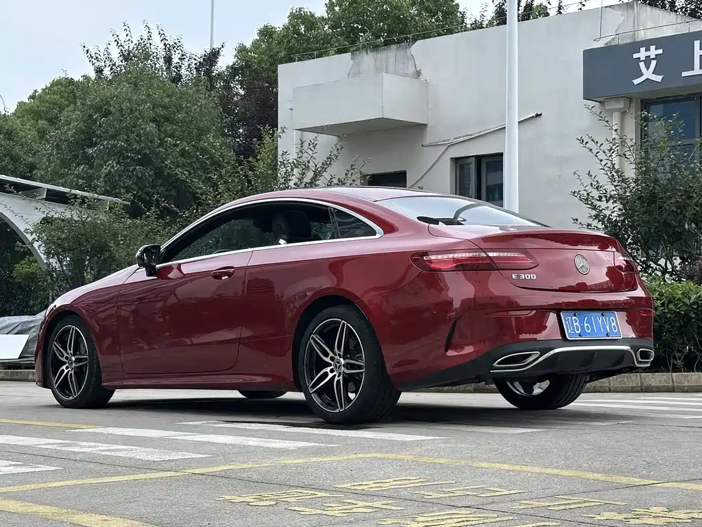 Mercedes-Benz E-Class 2018 — фото 9