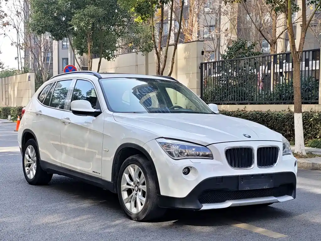 BMW X1 2011 — фото 6