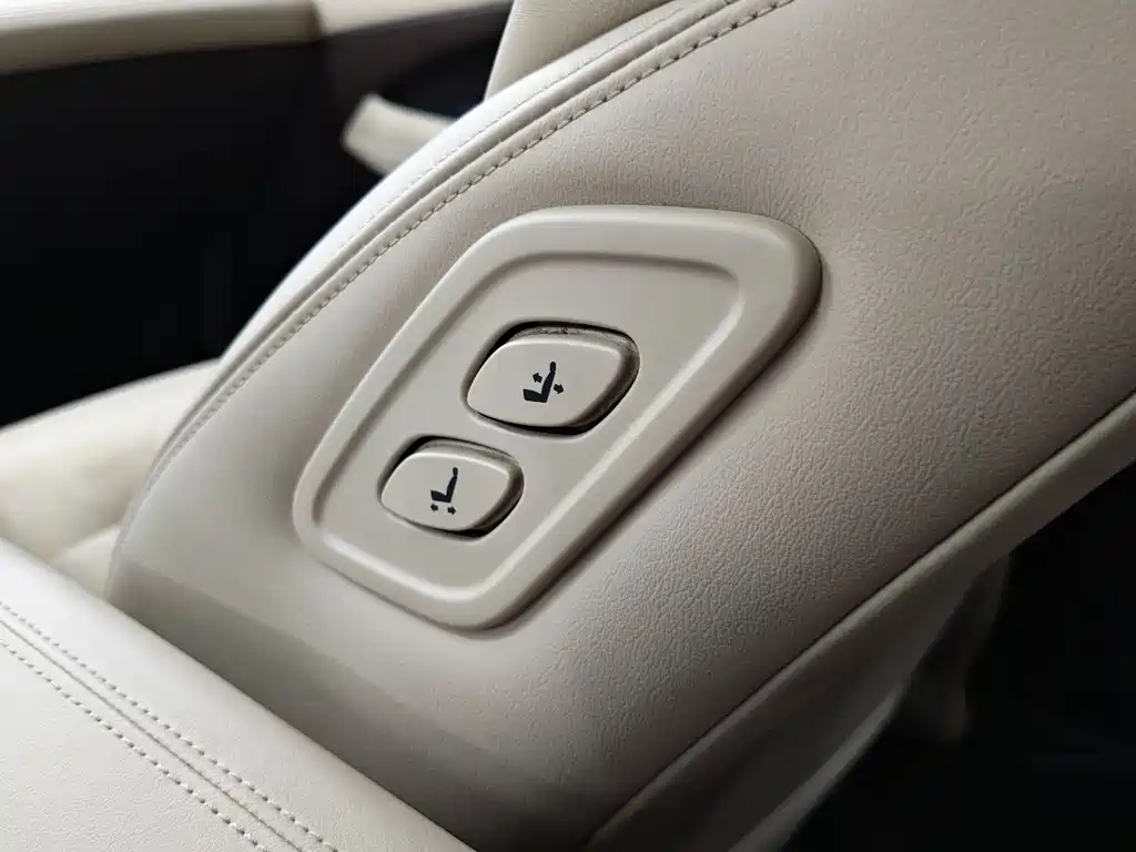 Buick LaCrosse 2016 — фото 14