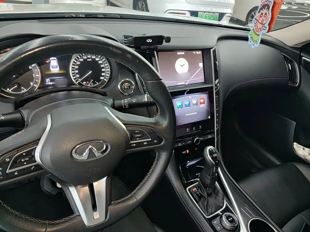 Infiniti Q50L 2018 — фото 10